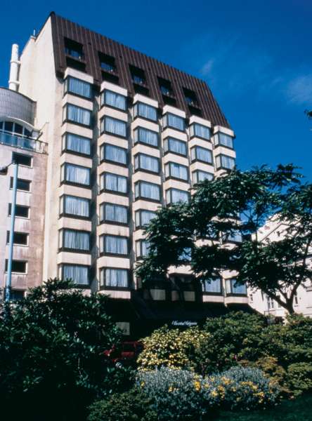 hotel_img