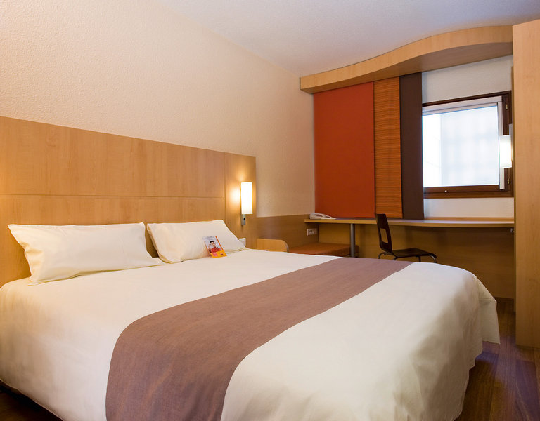 hotel_img